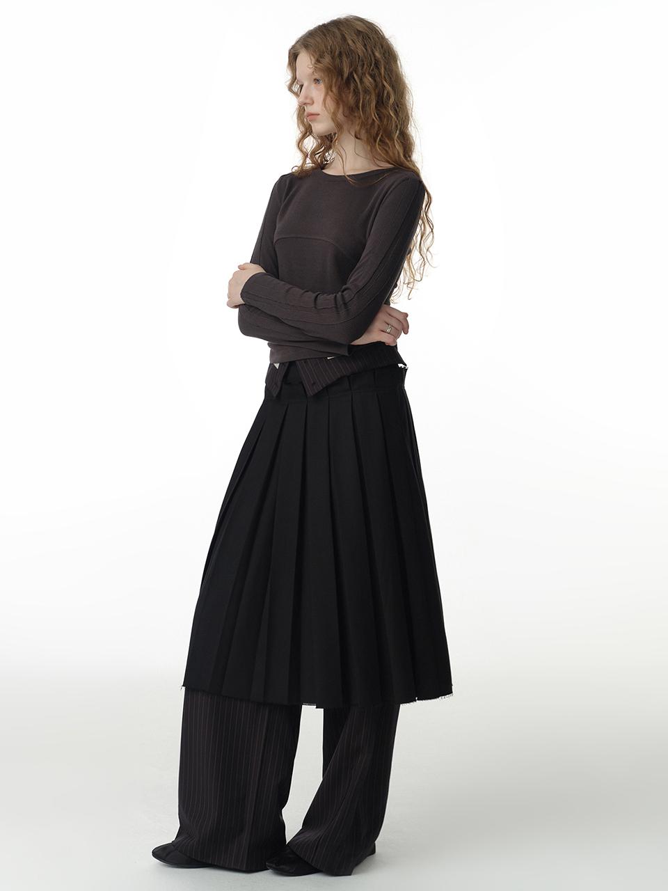 Buckle Pleated Skirt [Black]