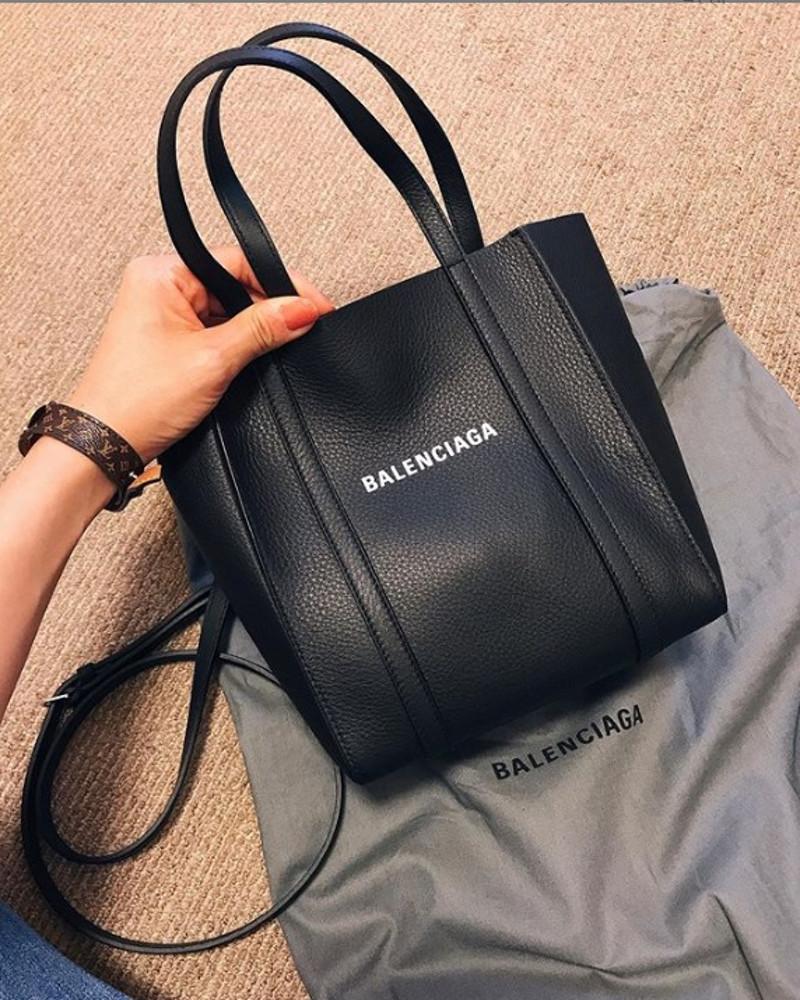 발렌시아가 에브리데이 XXS 토트백 (2컬러)