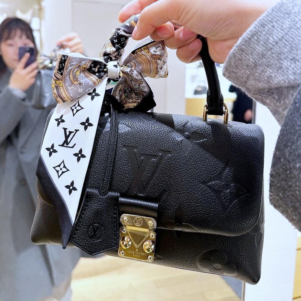 루이비통가방 여성토트백 마들렌 핸드백 가죽가방