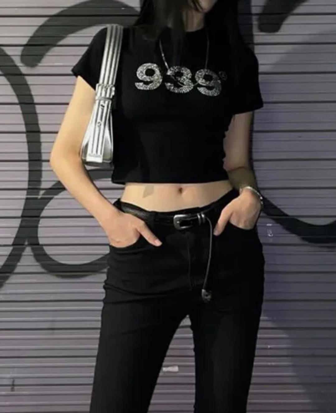 아카이브볼드 큐빅 검정 반팔 | 후루츠패밀리