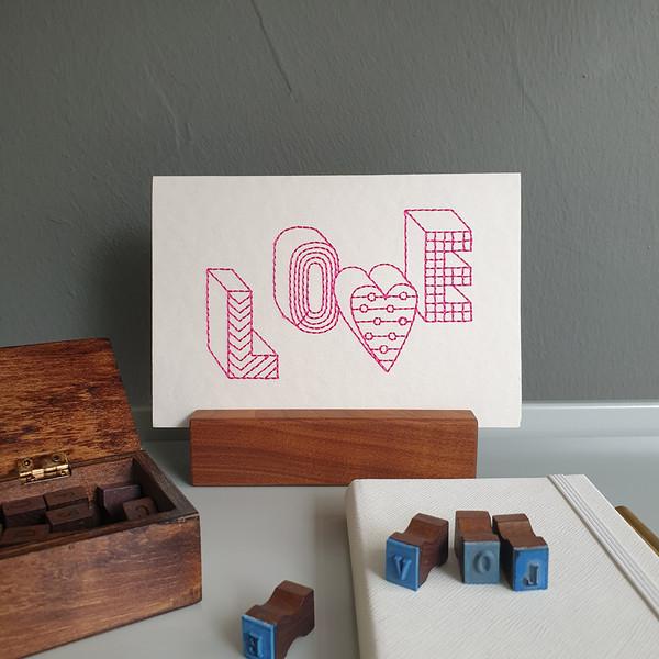 Cubic lettering card_Love