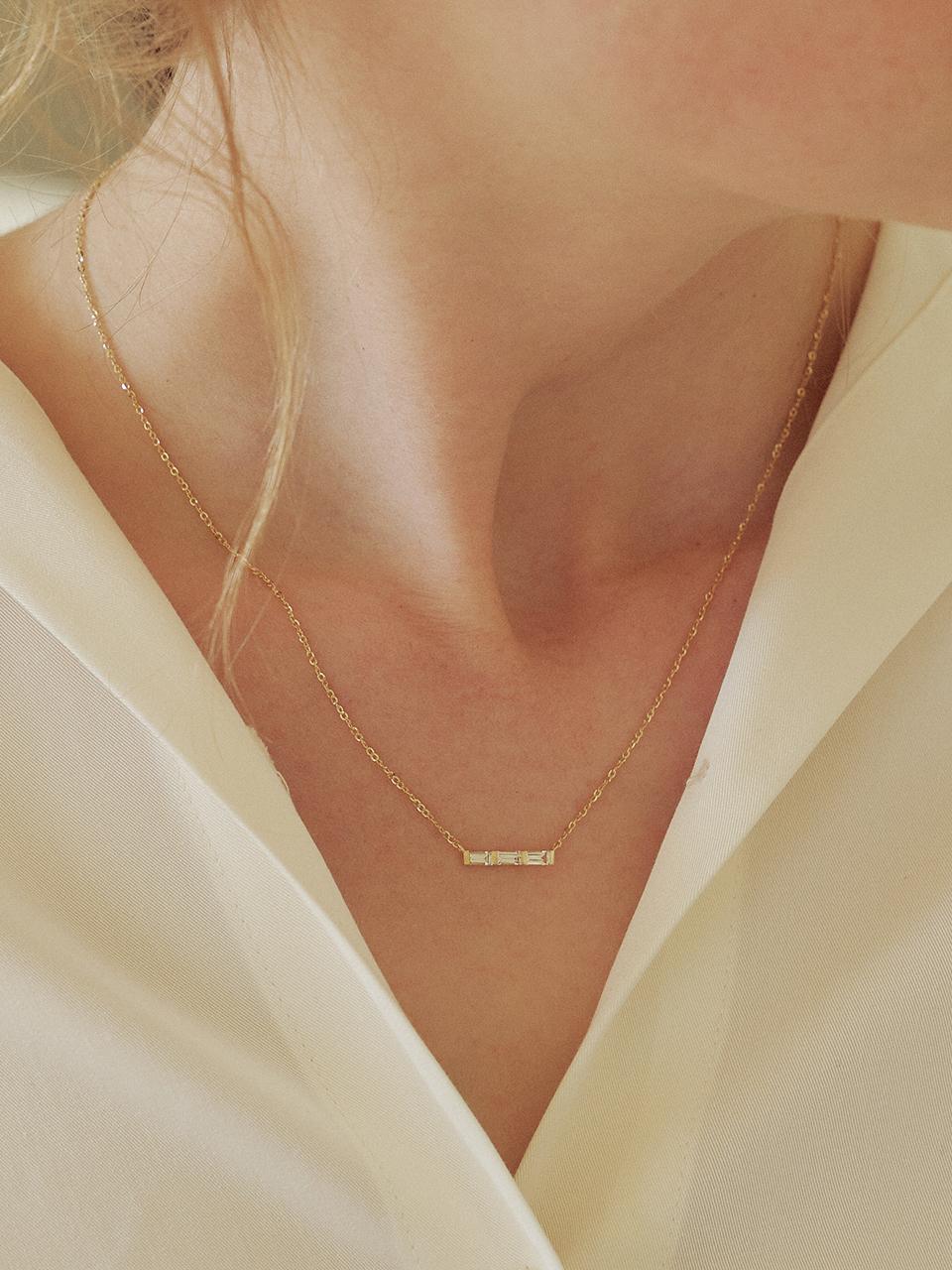 Pure Sapphire Necklace