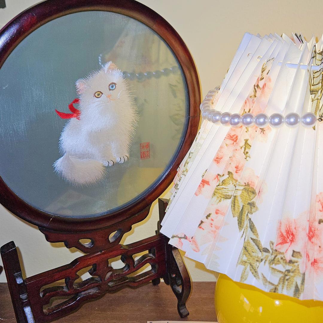 일본 엔틱 우드 자수 고양이 회전 오브제