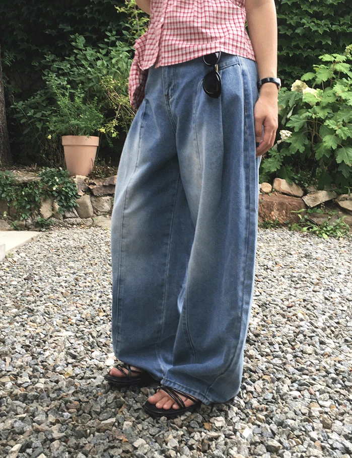 [무배] 스위치 핀턱 데님 팬츠 (2color)