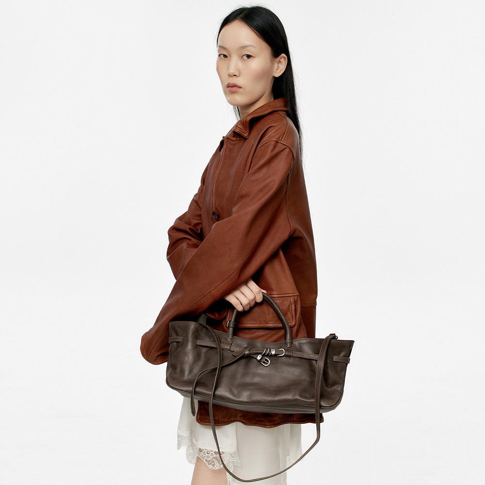 GRANDMA USED BAG_washed brown pull-up