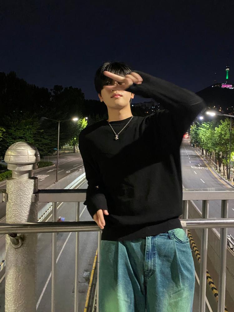 썸머 하찌 라운드 니트