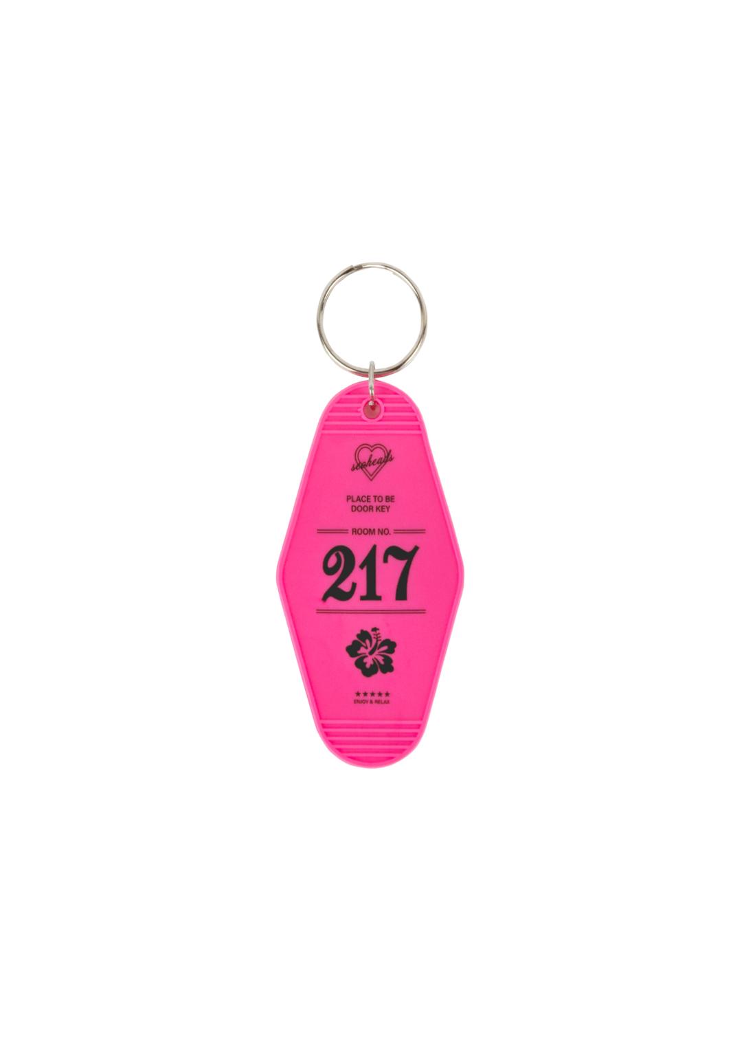 US ROOM KEYRING PINK