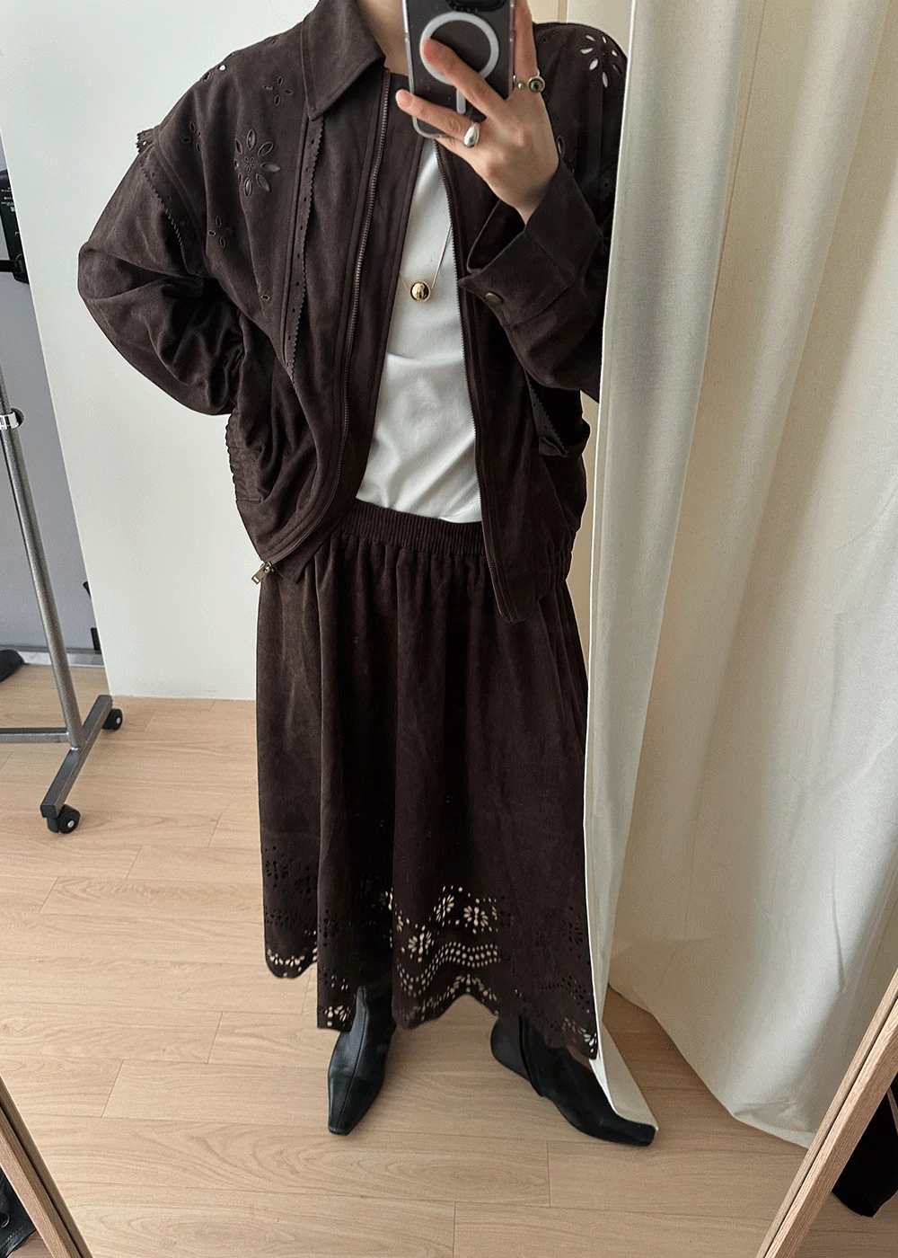 Punching suede blouson