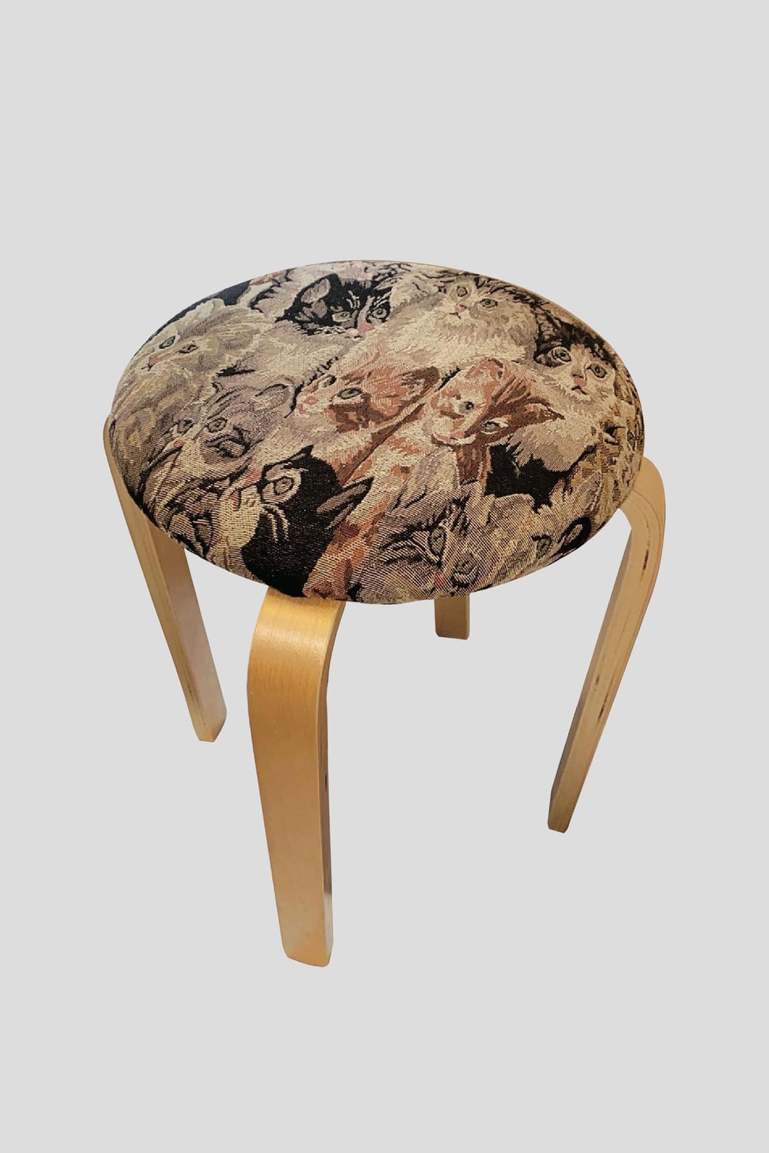 Love cat stool