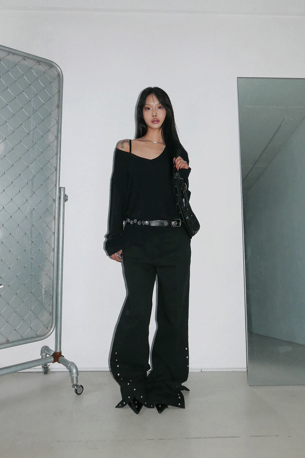 TOE SIDE SLIT SNAP BUTTON WIDE PANTS / 토 사이드 슬릿 스냅 버튼 와이드 팬츠