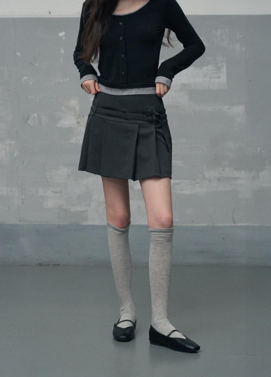 더블 스트랩 플리츠 미니 스커트 [CHARCOAL]