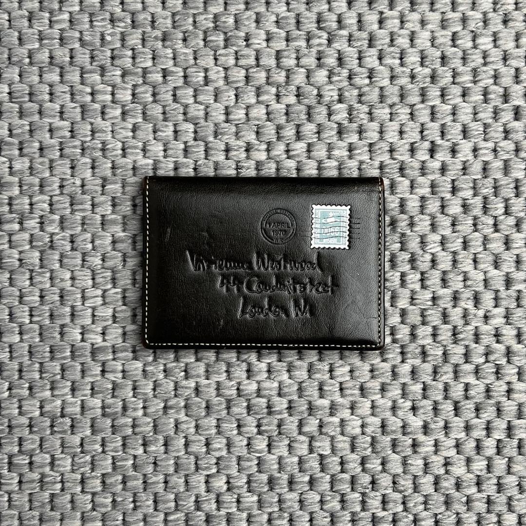 Vivienne Westwood | 후루츠패밀리