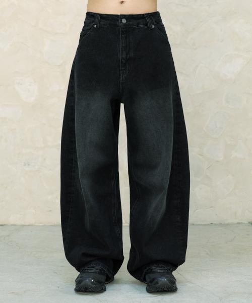 아크 커브드 데님 팬츠 [워시드 블랙]