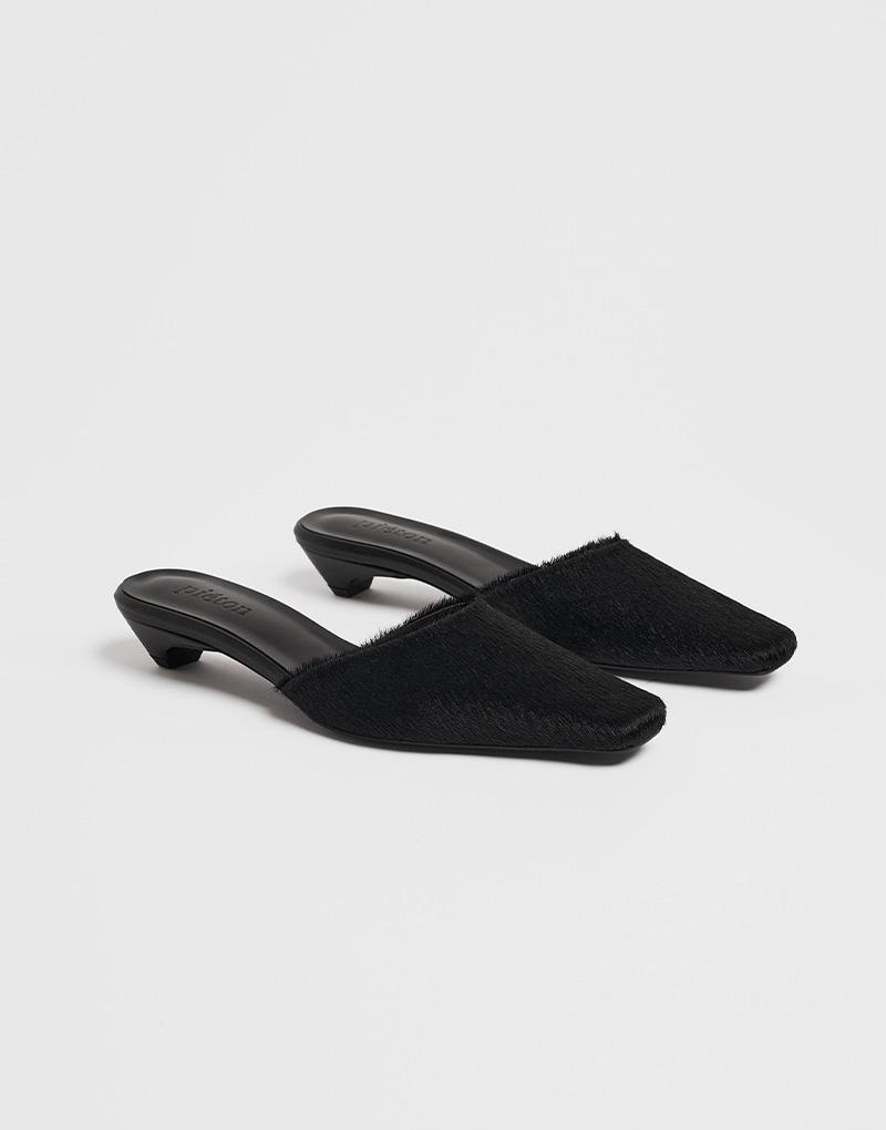 SOYO 90s mules_black calf-hair