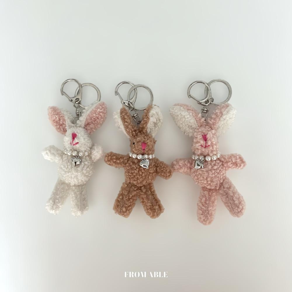 [프롬에이블] 모모 레빗 키링