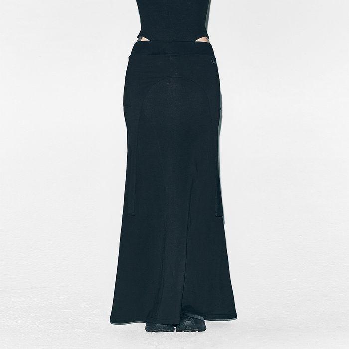 STRAP-LAYERED MAXI SKIRT BLACK