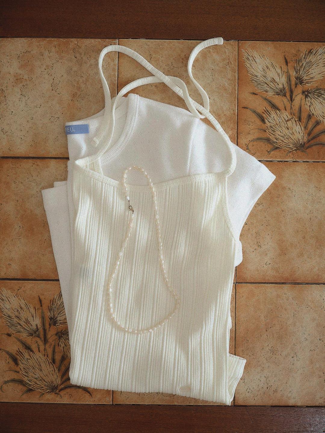 Pleated halterneck ( Ivory )