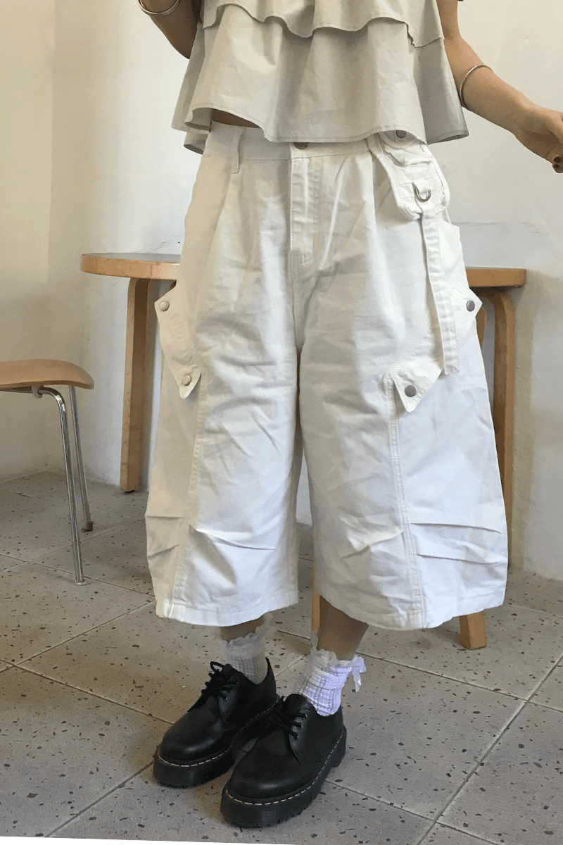 휘그 카고 버뮤다 (white)