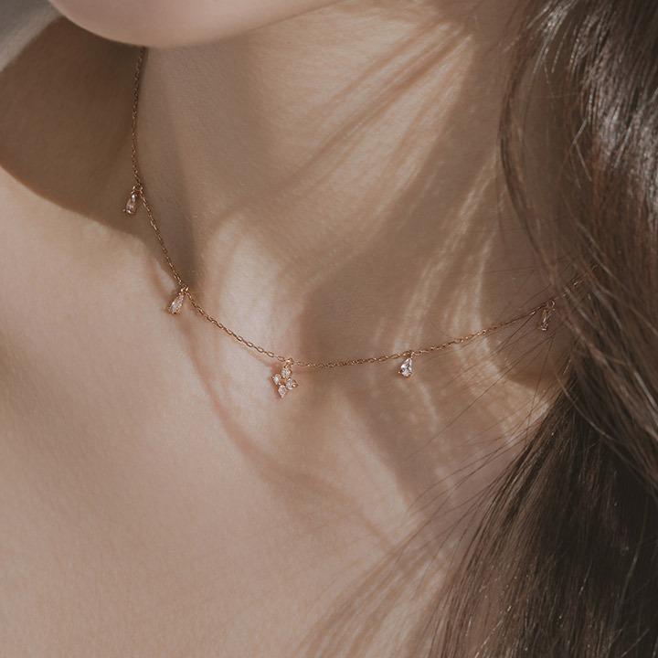 10k 줄리아 플로럴 목걸이