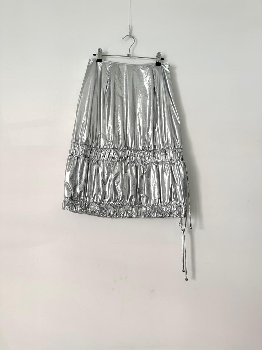 UNKNOWN BLUE tulip strip skirt / silver | 후루츠패밀리