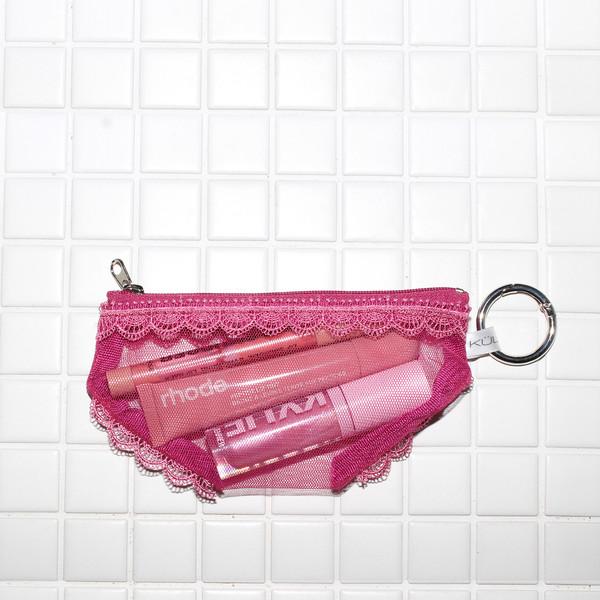 *3/3 예약발송* Cheeky pouch [Cherry pink]