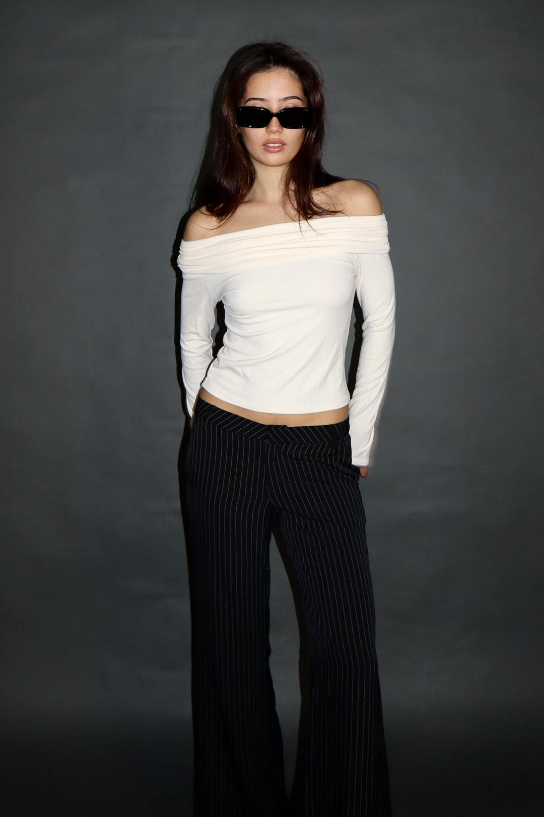 Victoria off-shoulder long sleeve top - S / Ivory