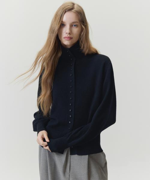 [아뜰리에] 버튼 업 니트_블랙