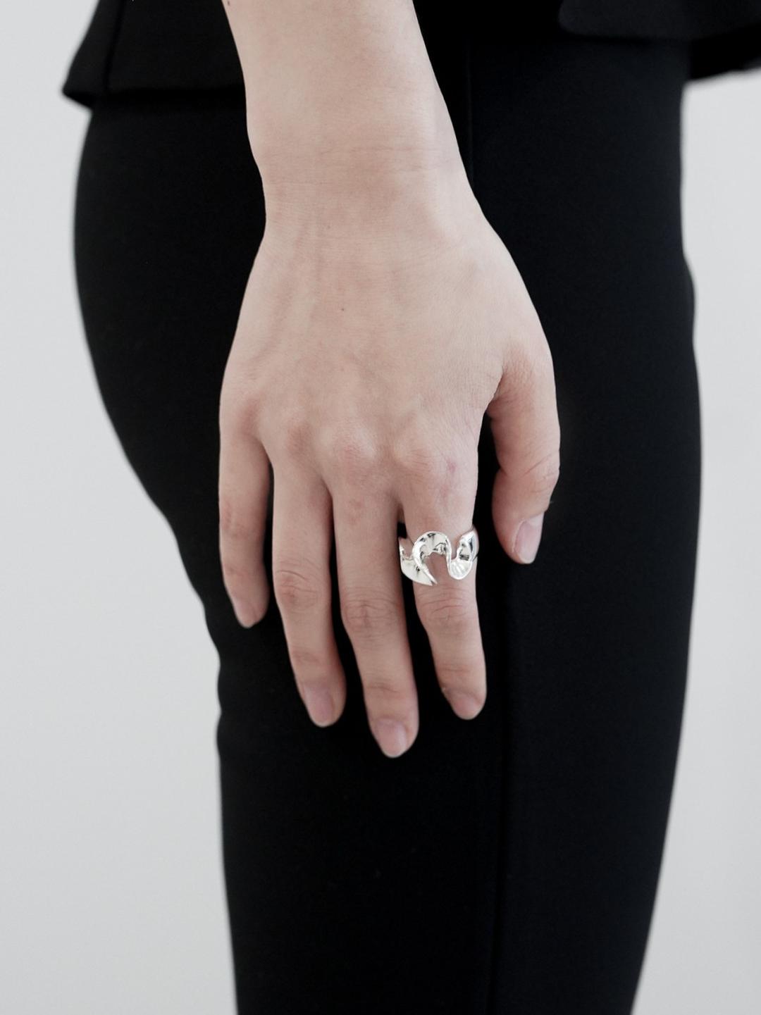 [Exclusive] Bud Ring (Silver)