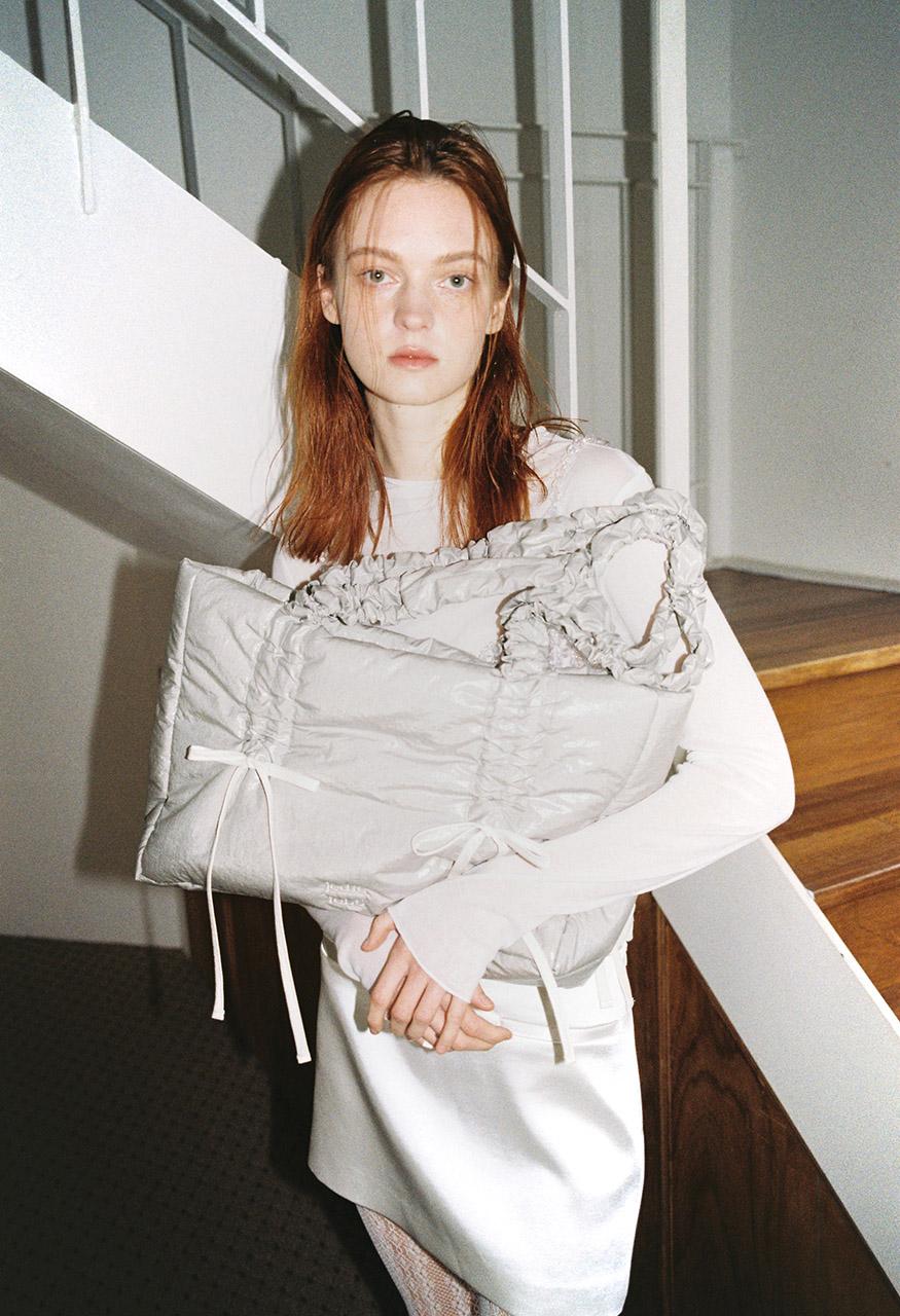 [new color 출시 4/9 예약배송] Glossy Butterfly shoulder bag Large _2colors