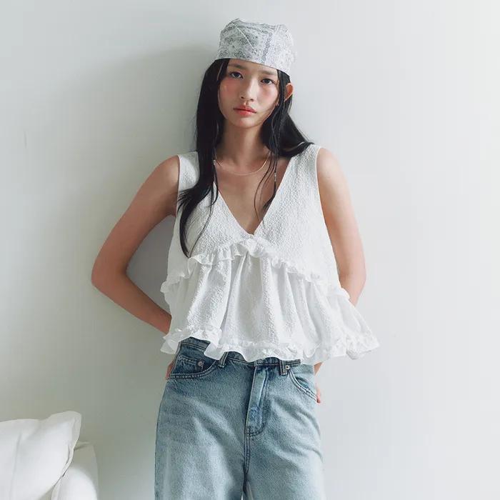 V-NECK FRILL SLEEVELESS BLOUSE(WT)