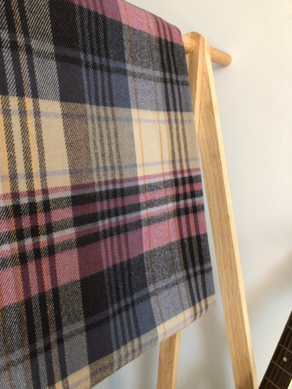 pink check muffler(문의폭주)