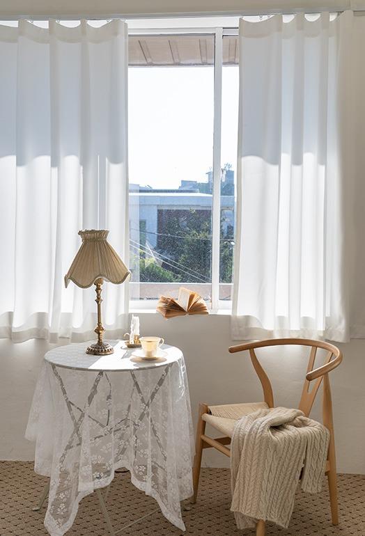 화이트 암막 작은창커튼