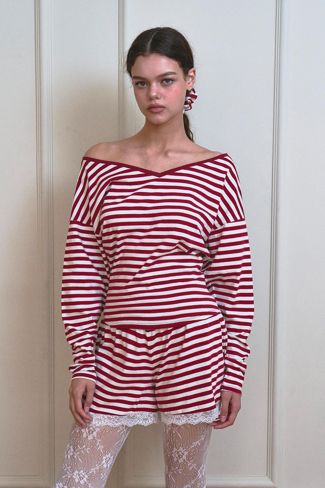 딥 스트라이프 브이넥 3-WAY 오프숄더 (Deep Red)