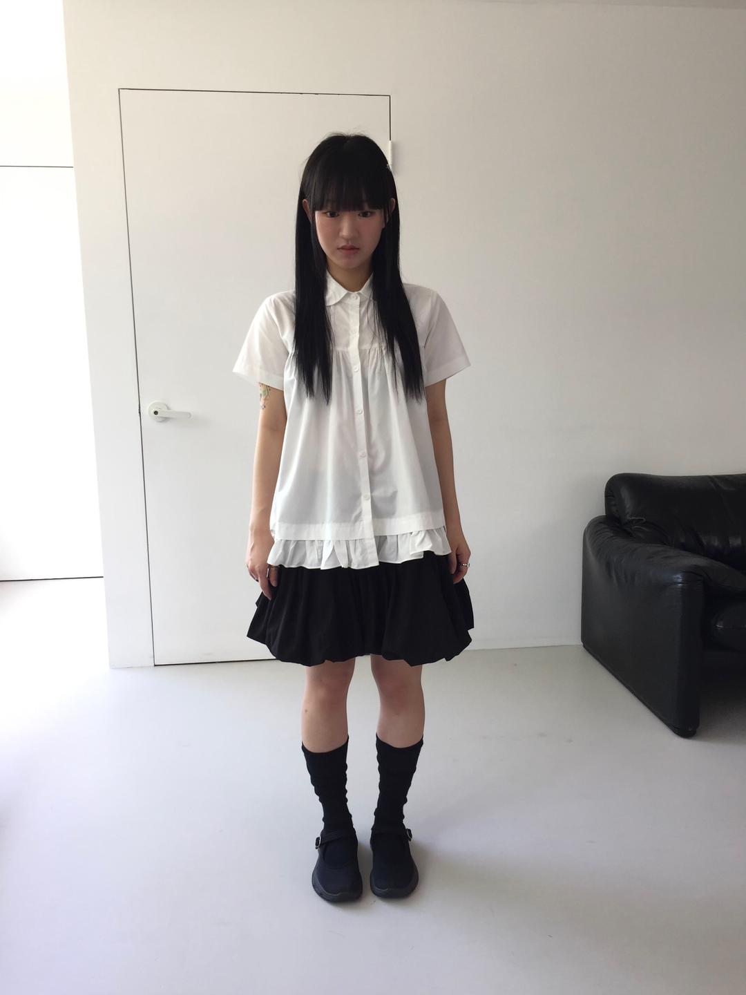 frill round blouse (3c)