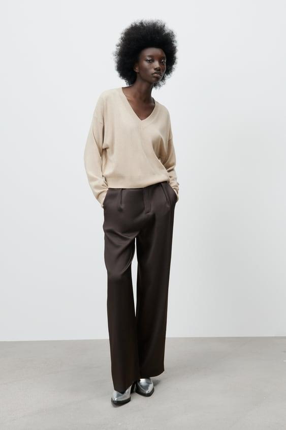 브이넥 니트 스웨터