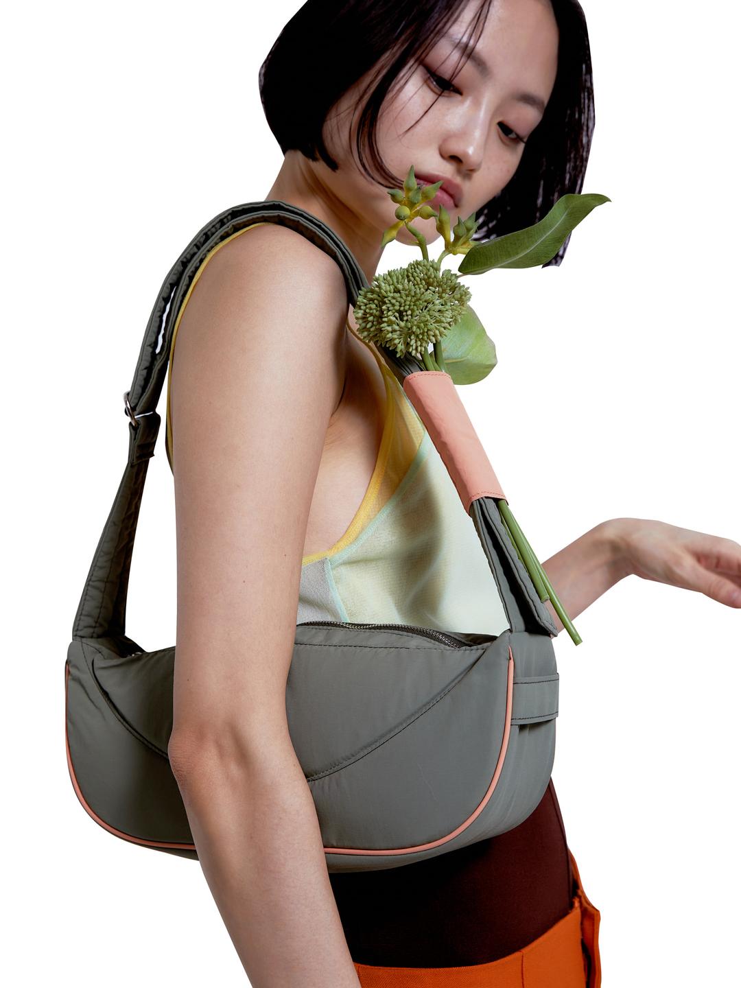 Walru Bag (Moss Green/Coral)