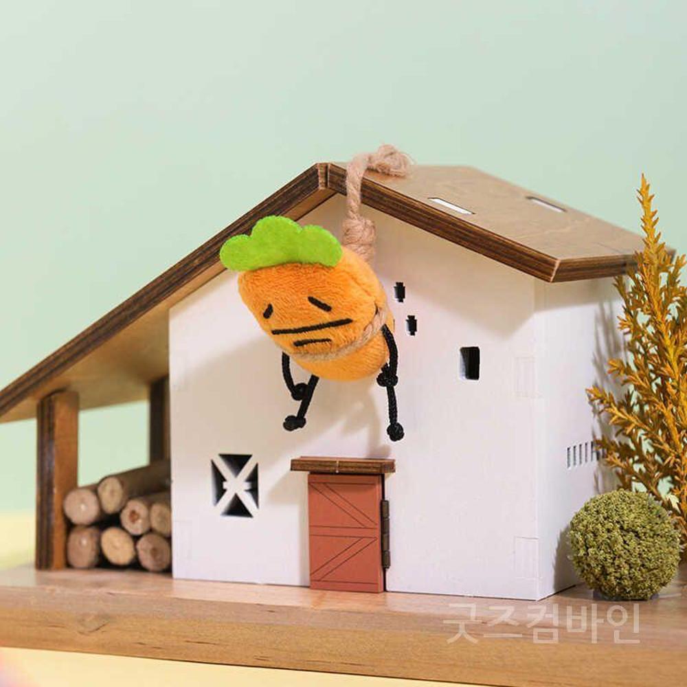 굿즈컴바인 스토어  THE NEW 2024 못난이 당근 인형