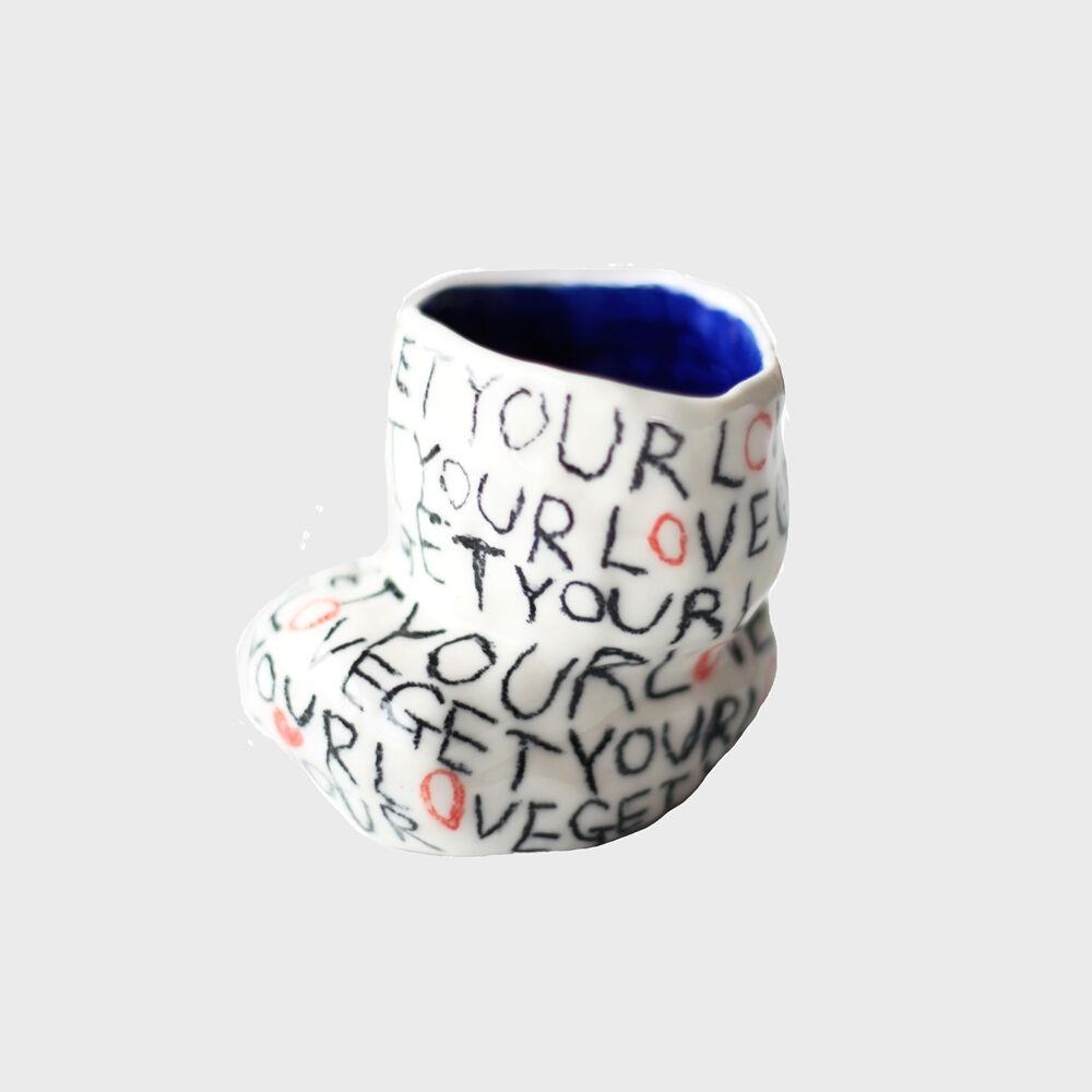GET YOUR LOVE MUG