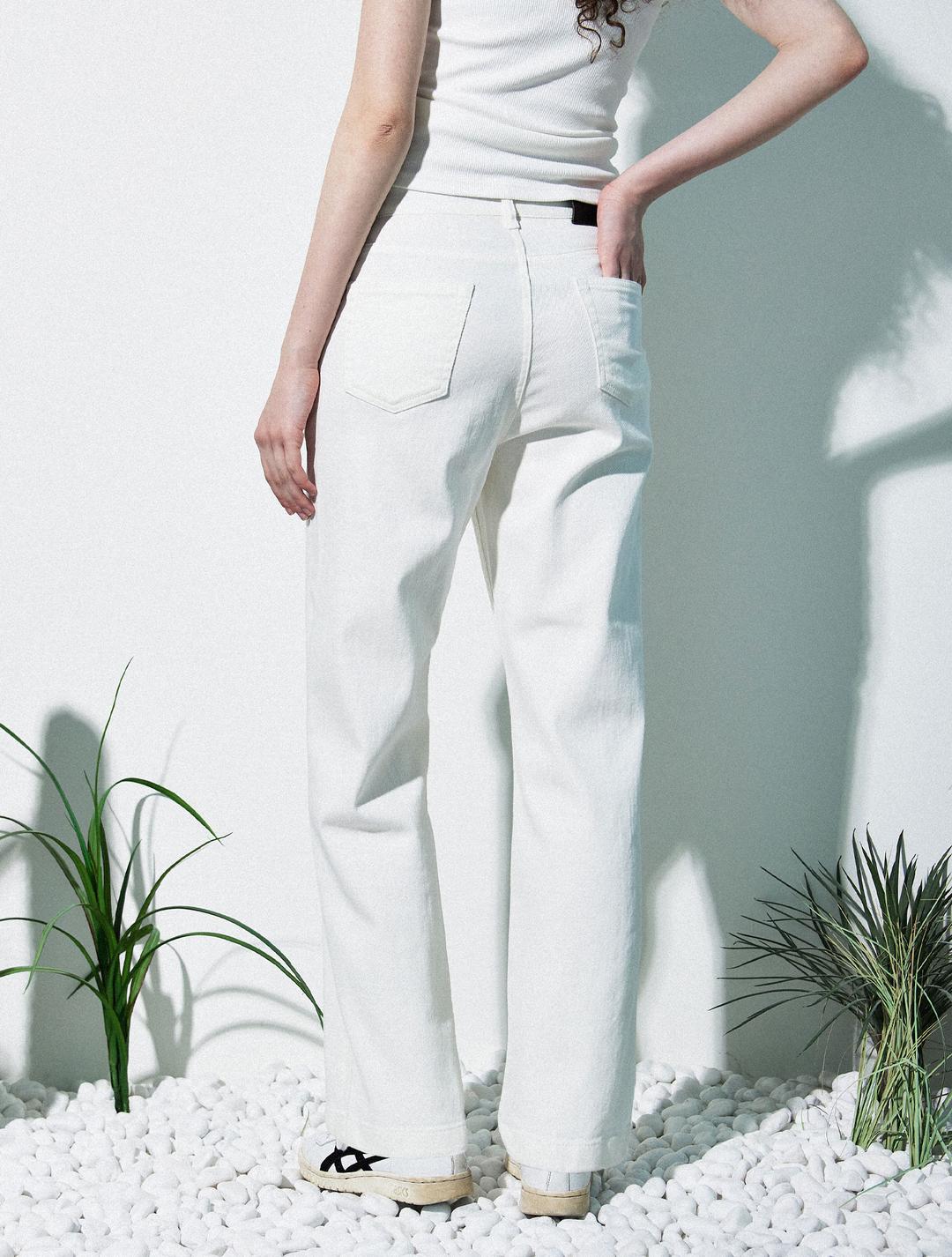 [기모선택옵션] 페이트로 7601  세미와이드핏 화이트 데님팬츠