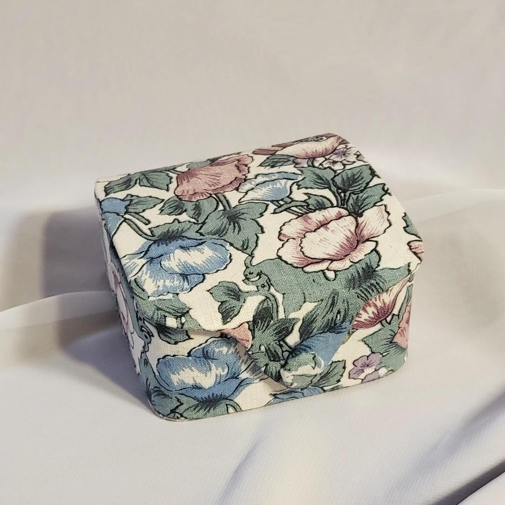 [중고] [빈티지] 미국 빈티지 패브릭 미니 플라워 주얼리박스 작은 사이즈 보석함