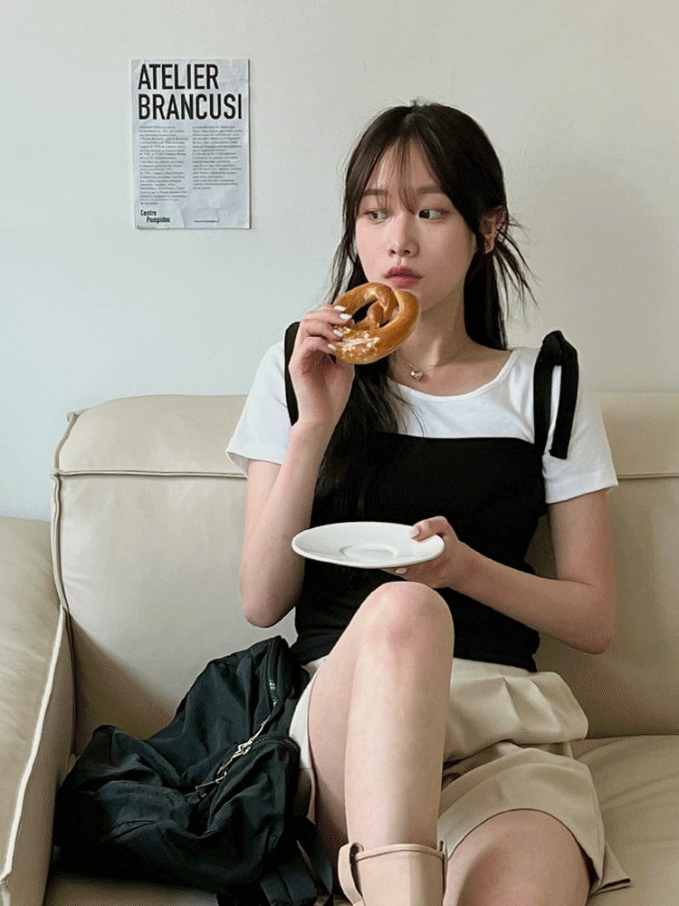 유어 리본 크롭 끈 나시 슬리브리스