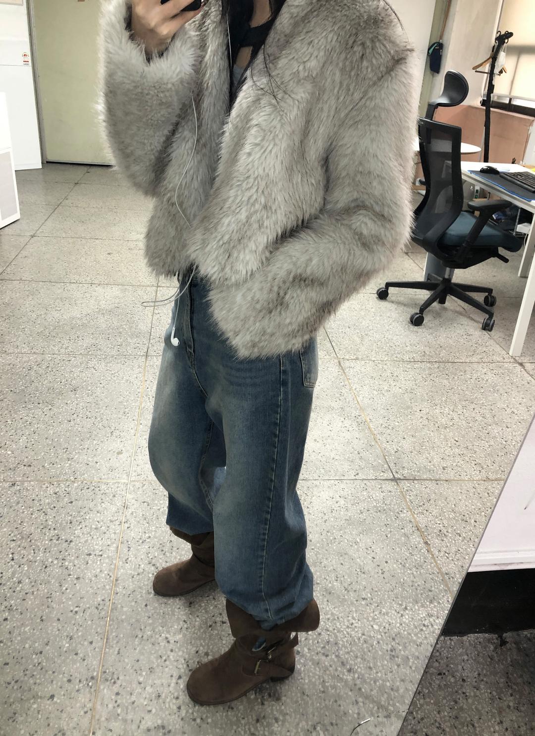 12월중순 순차적입고 / Reck fur jacket (2C)