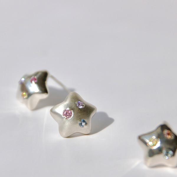 플럼피 스타 귀걸이 ｜ 𝒑𝒍𝒖𝒎𝒑𝒚 𝒔𝒕𝒂𝒓 𝒆𝒂𝒓𝒓𝒊𝒏𝒈𝒔