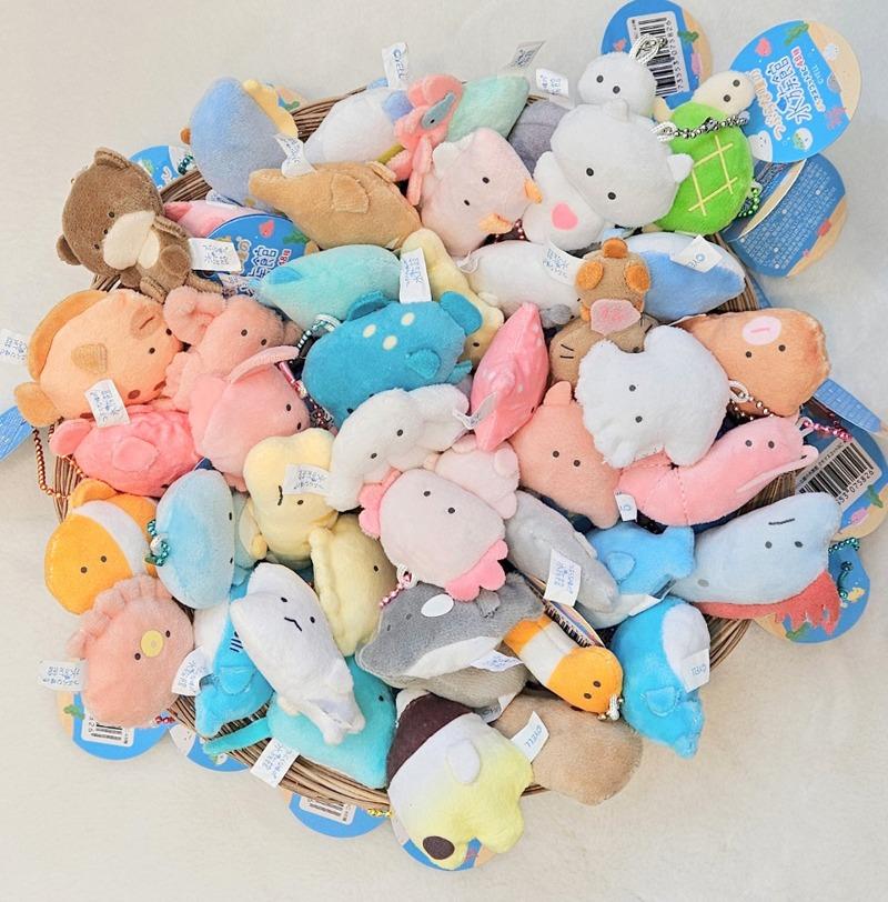 동그란 눈동자 해양생물 바다 동물 마스코트 키링