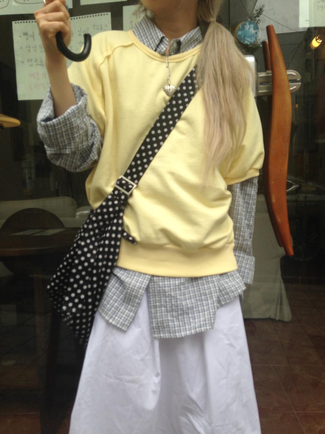 버터 라인 미니맨투맨 3col