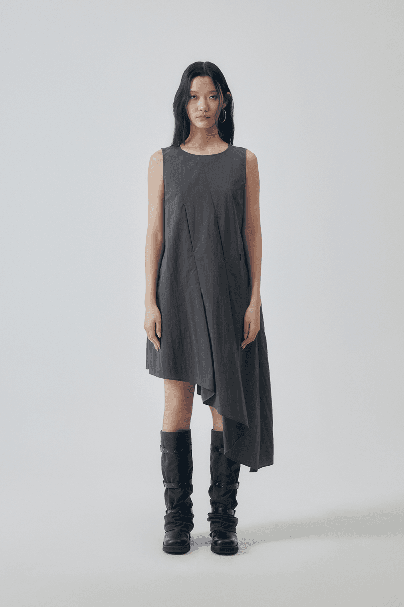 4/21 OPEN) Glide Nylon Pintuck One-piece [ Gray ]