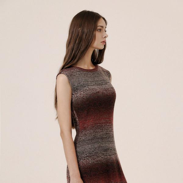 WOOL GRADATION DRESS - RED & GREY