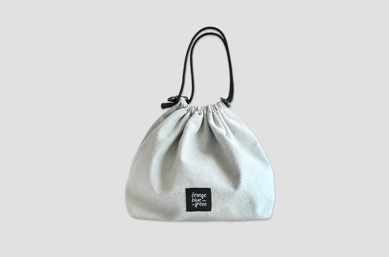 [오렌지블루그린] 토글 스트링파우치 - 연그레이 (12차입고)