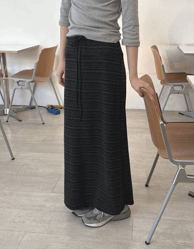 어튜트 사봉 ST 스커트