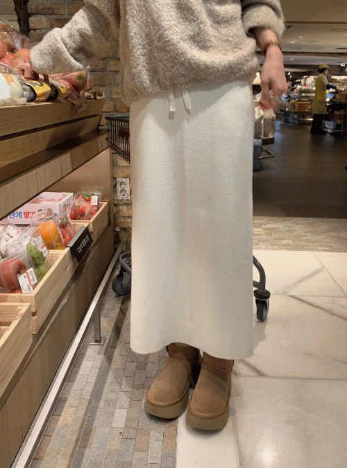 리보아 니트 스커트